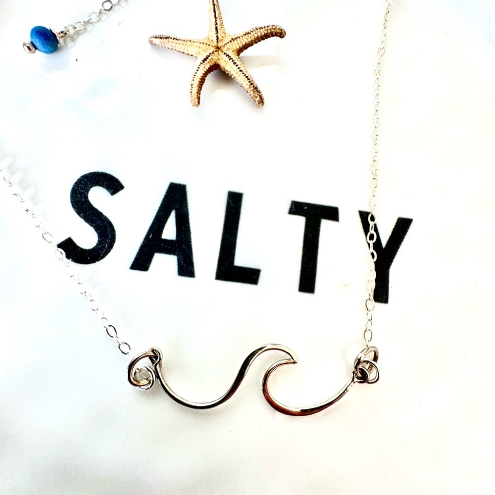 Universal Silver Ocean Wave Necklace